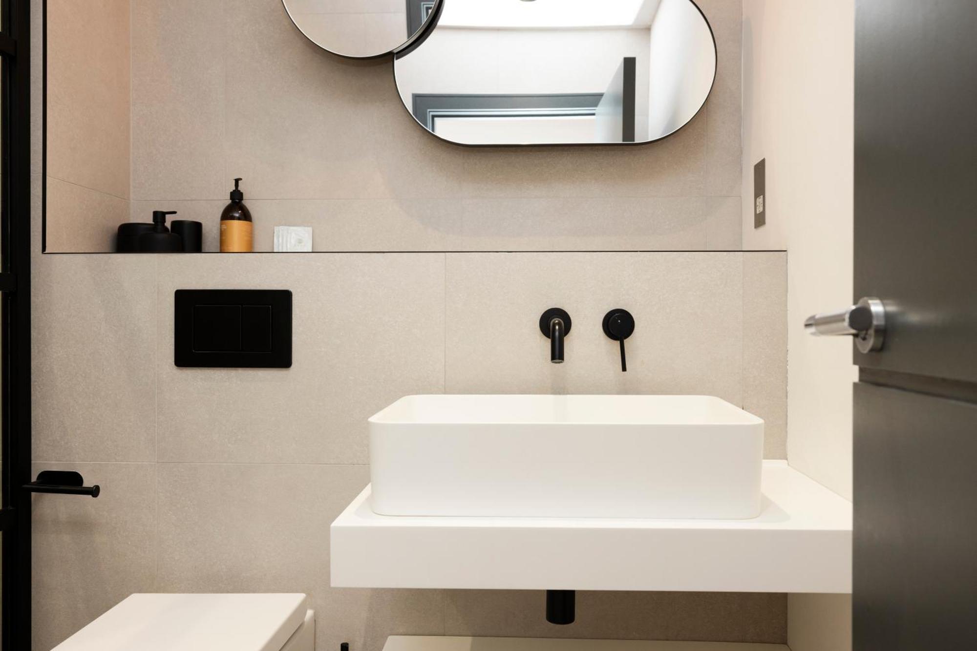 Appartement Joivy Fabulous With Bay View Terrace *